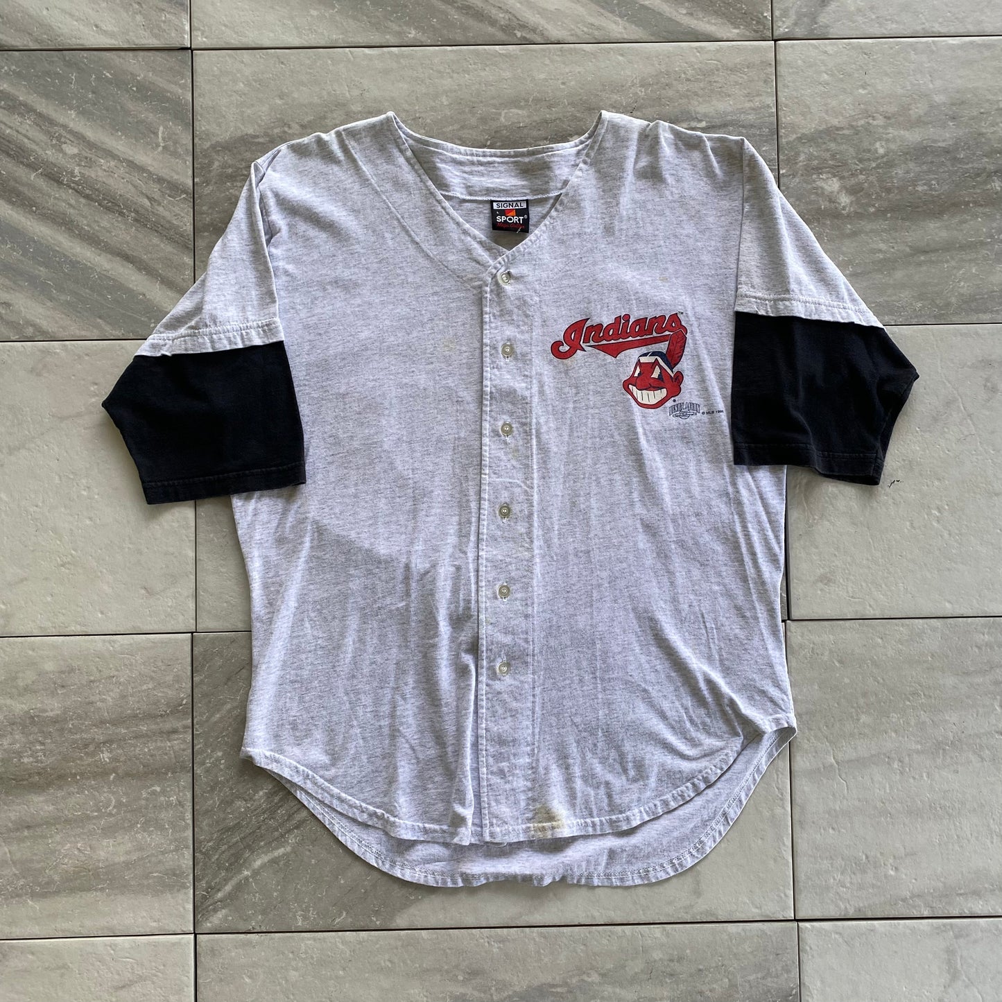 Vintage 1996 Cleveland Indians Baseball Jersey Tee (L)