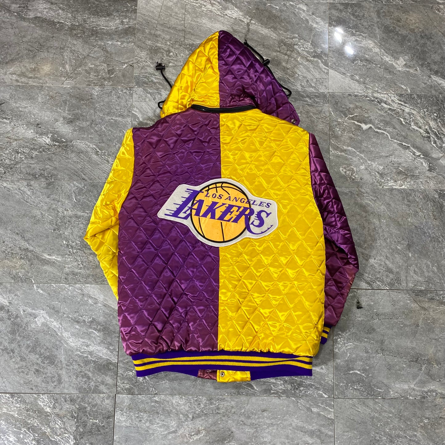 Vintage Los Angeles Lakers Satin Quilted Split Jacket (L)