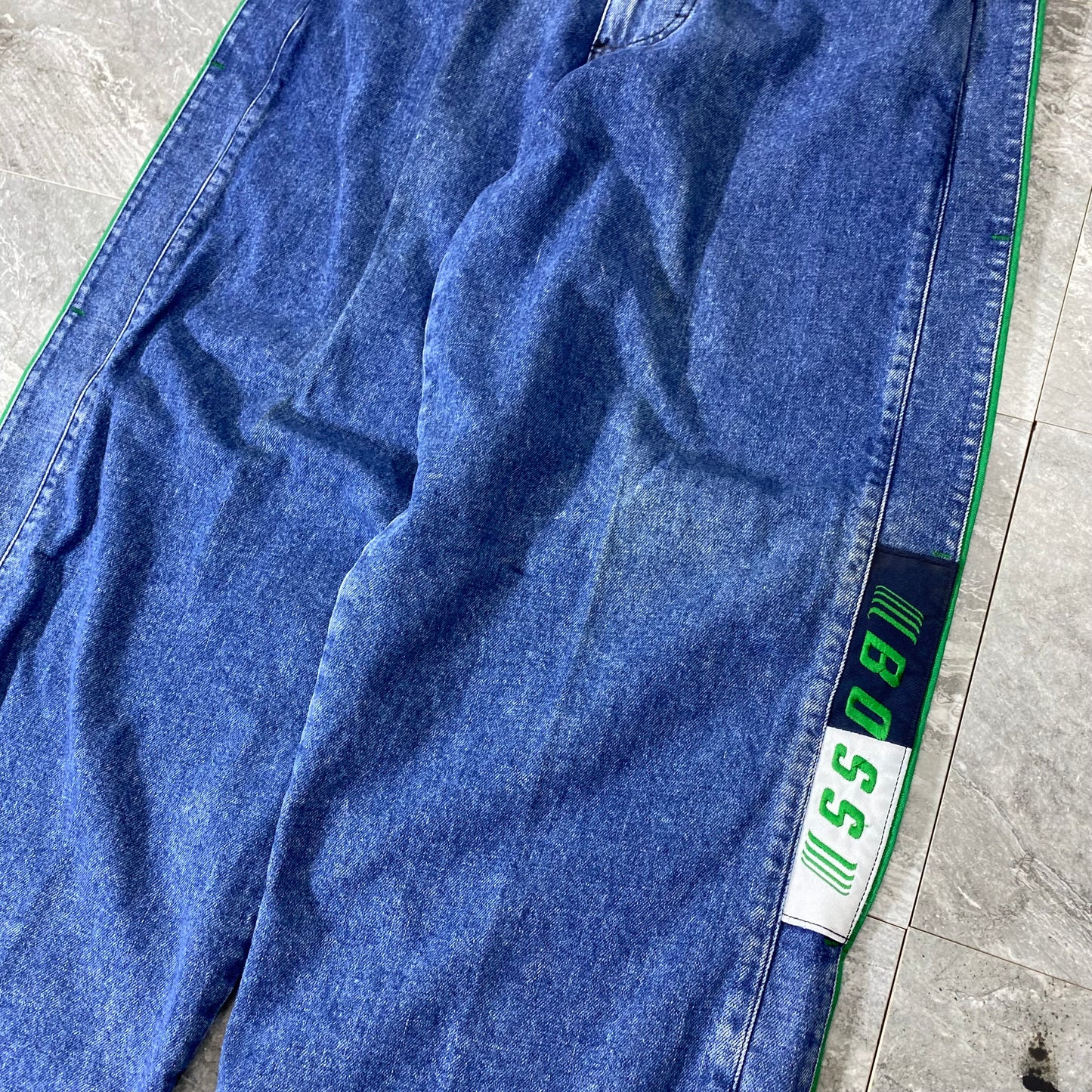 Vintage Boss Baggy Denim Jeans (30)(36)