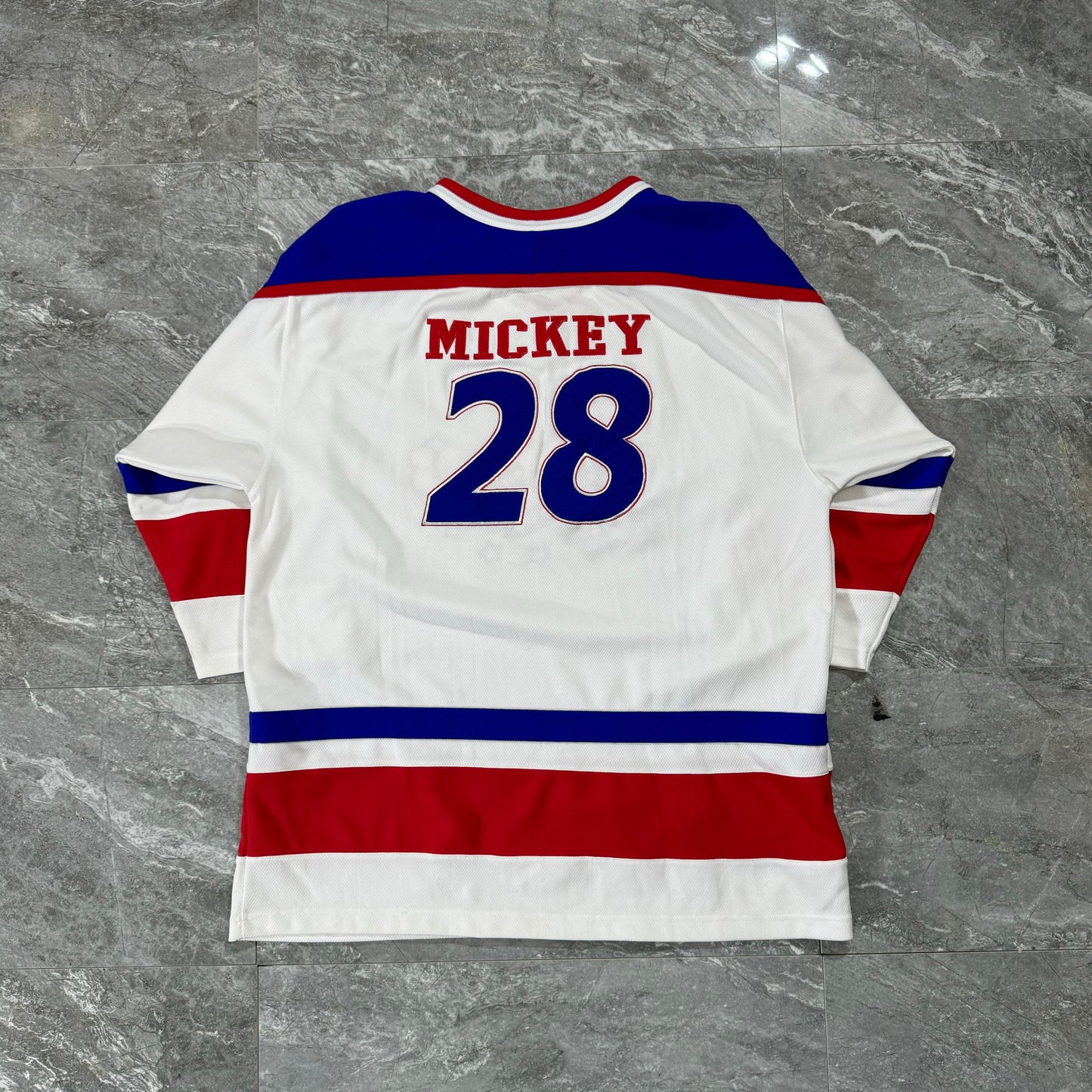 Vintage Mickey Mouse Stars Hockey Jersey (L)