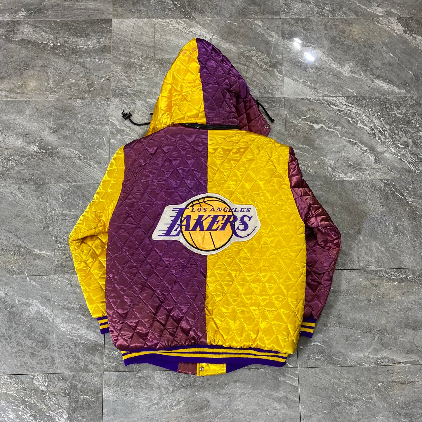 Vintage Los Angeles Lakers Satin Quilted Split Jacket (XL)