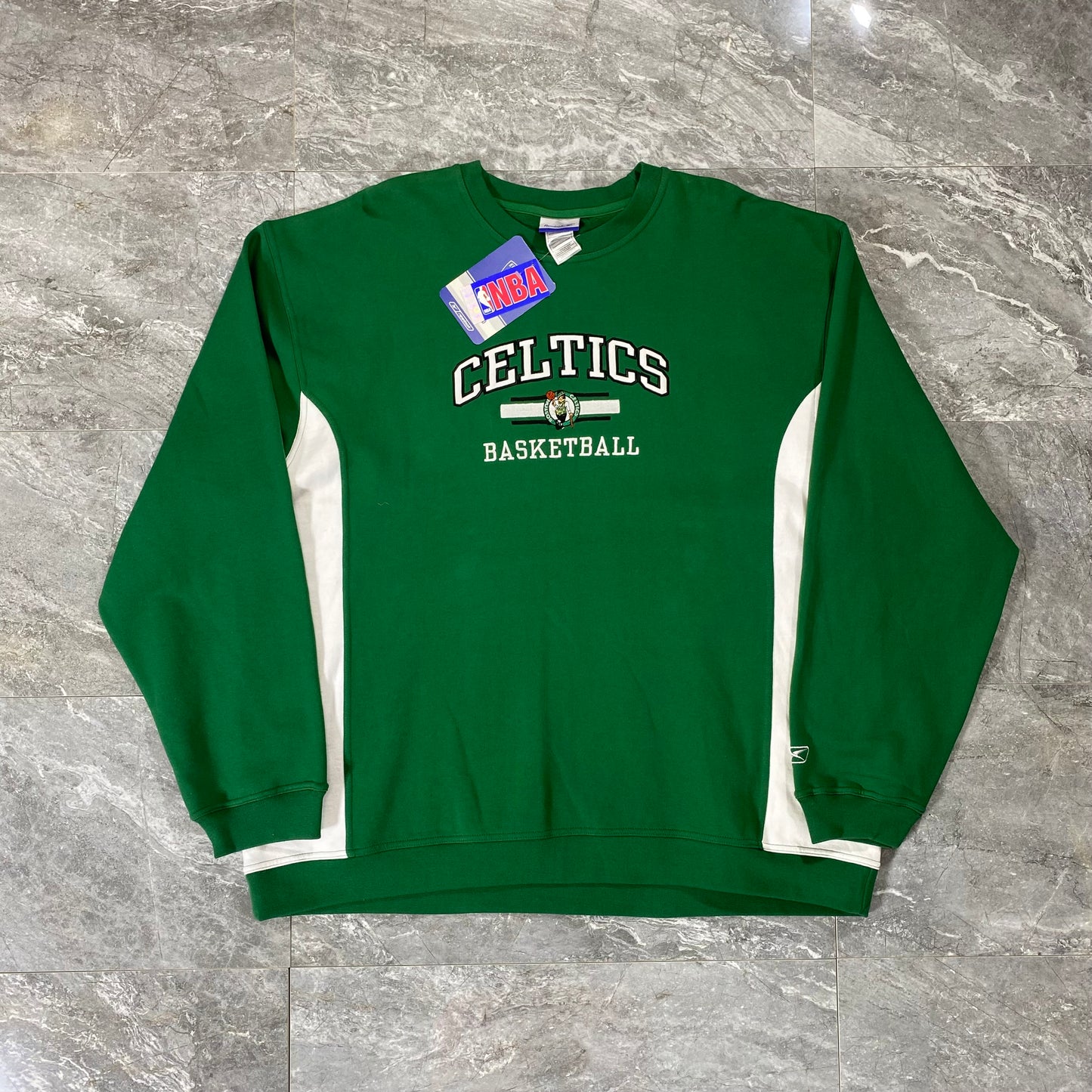 Vintage Reebok Bostons Celtics Basketball Sweatshirt (2XL)