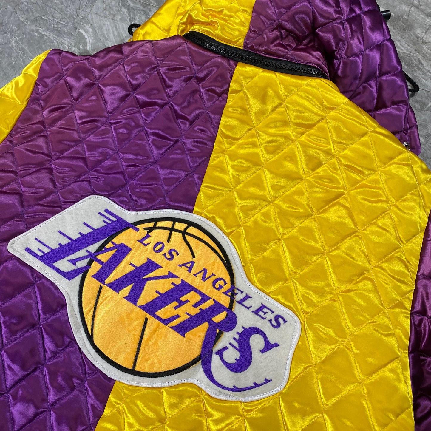 Vintage Los Angeles Lakers Satin Quilted Split Jacket (L)