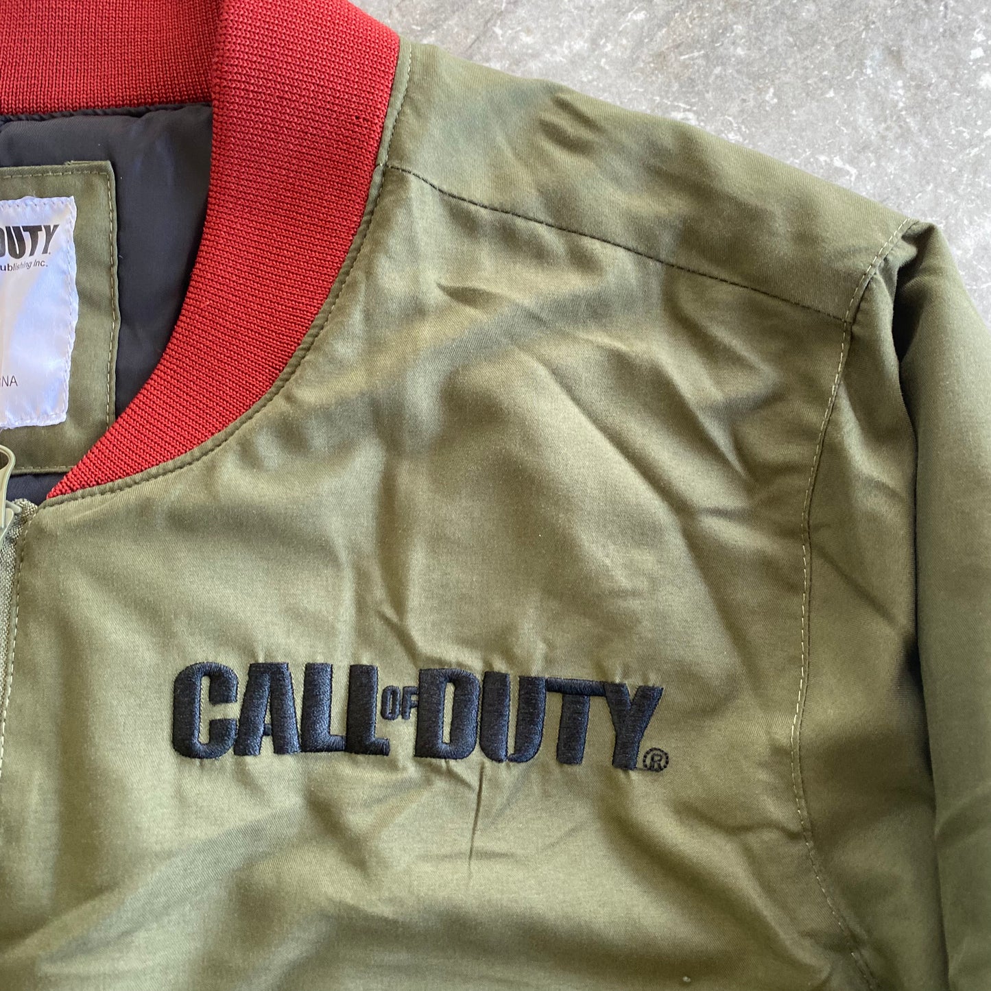 2016 Call Of Duty Know Your Enemy Jacket (M)