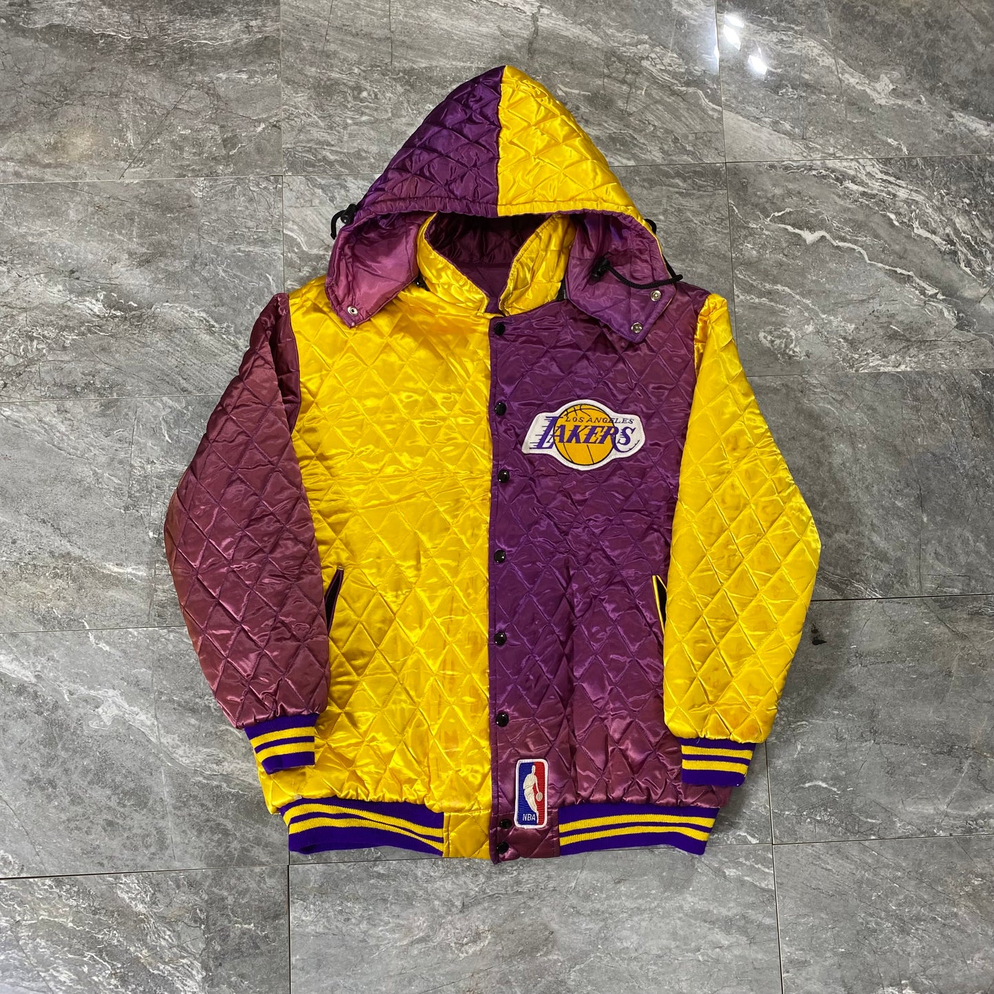 Vintage Los Angeles Lakers Satin Quilted Split Jacket (XL)