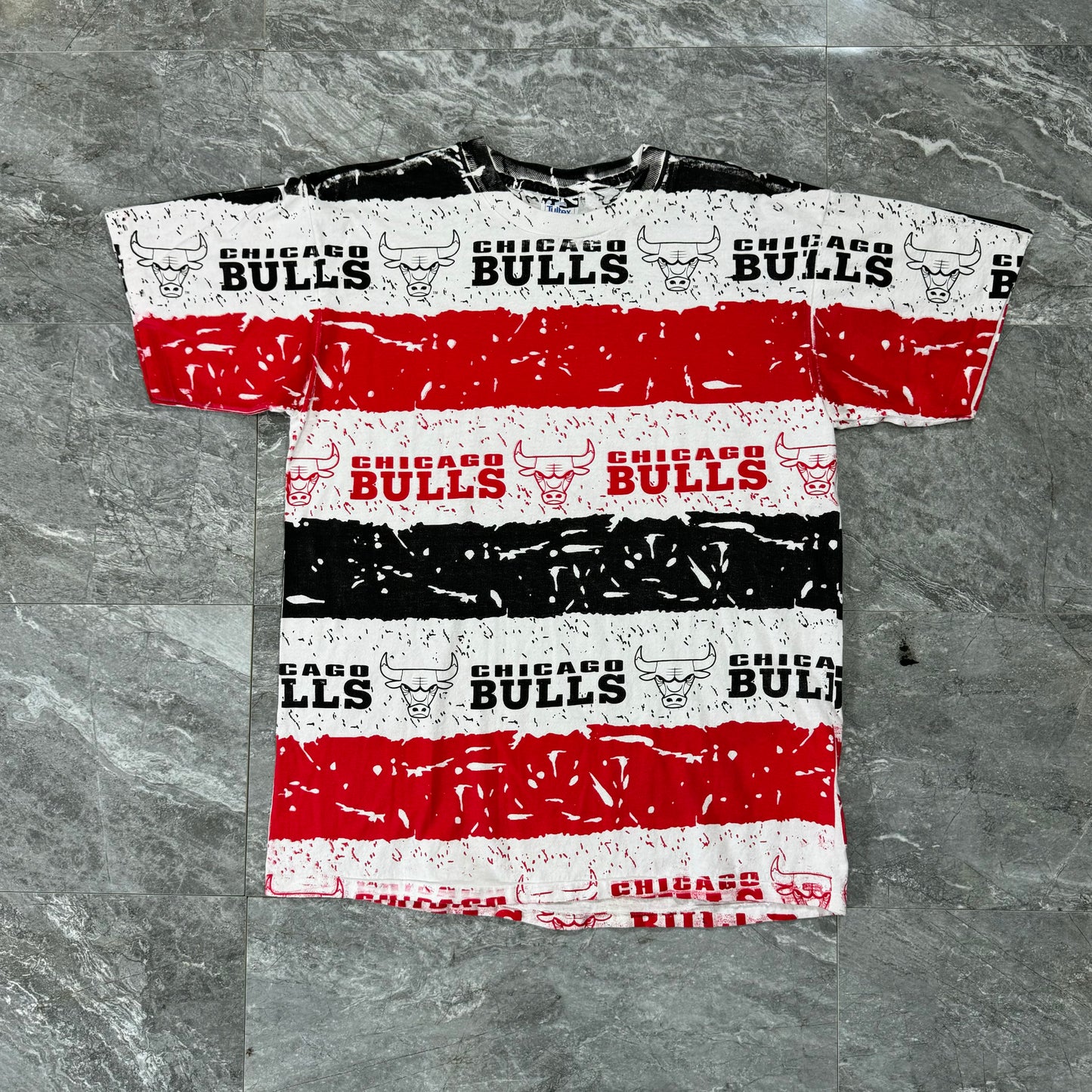 Vintage Tultex AOP Chicago Bulls Tee (XL)