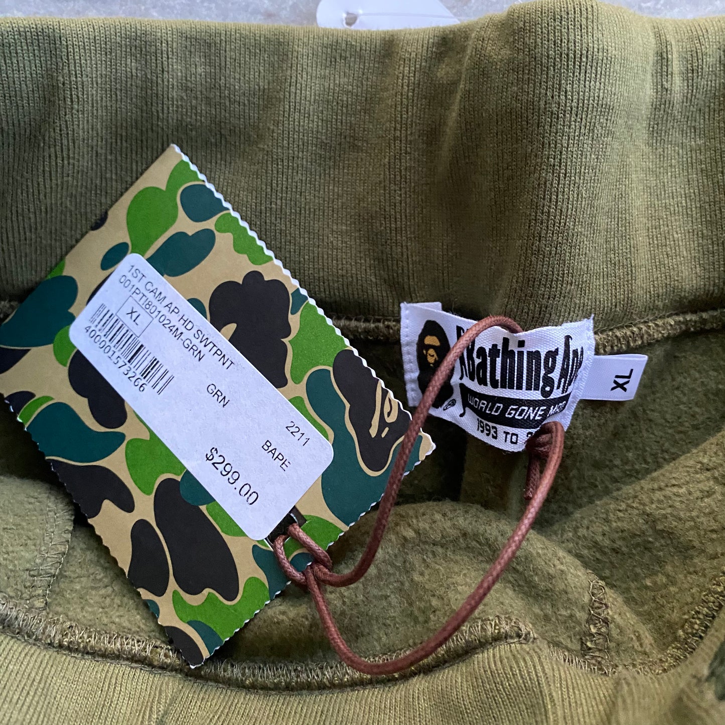 A Bathing Ape Bape 1st Camo Sweatpants (XL)